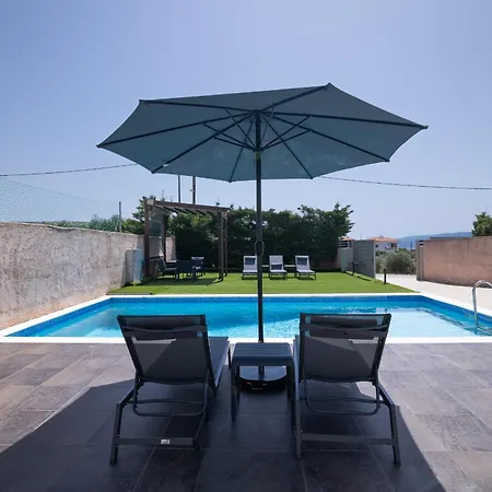 Blue Horizon - Pool&sports Court I Sea View Villa